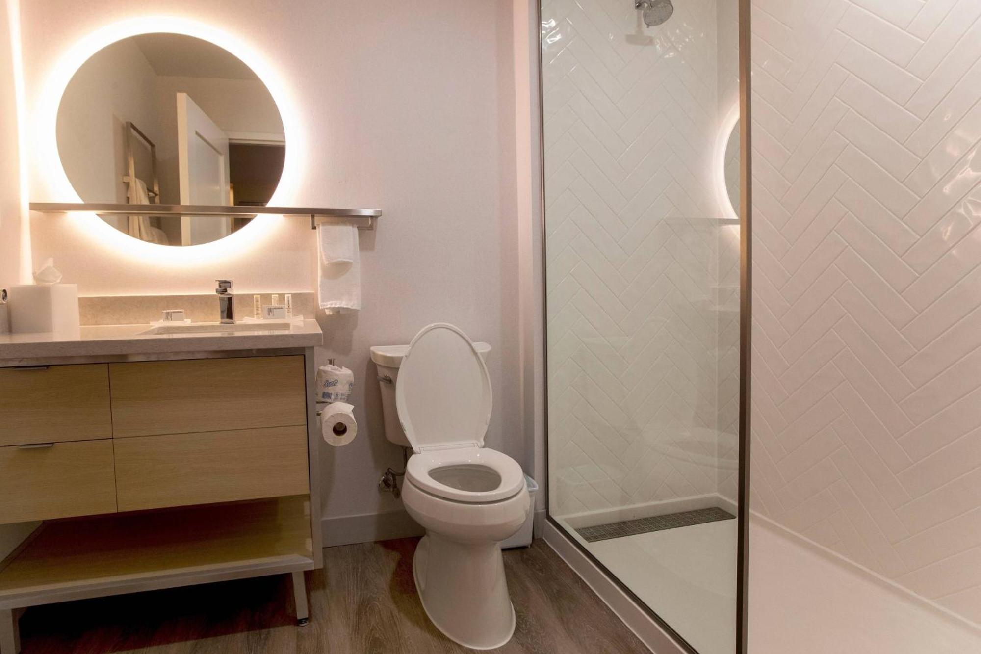 Towneplace Suites By Marriott Conroe Bagian luar foto