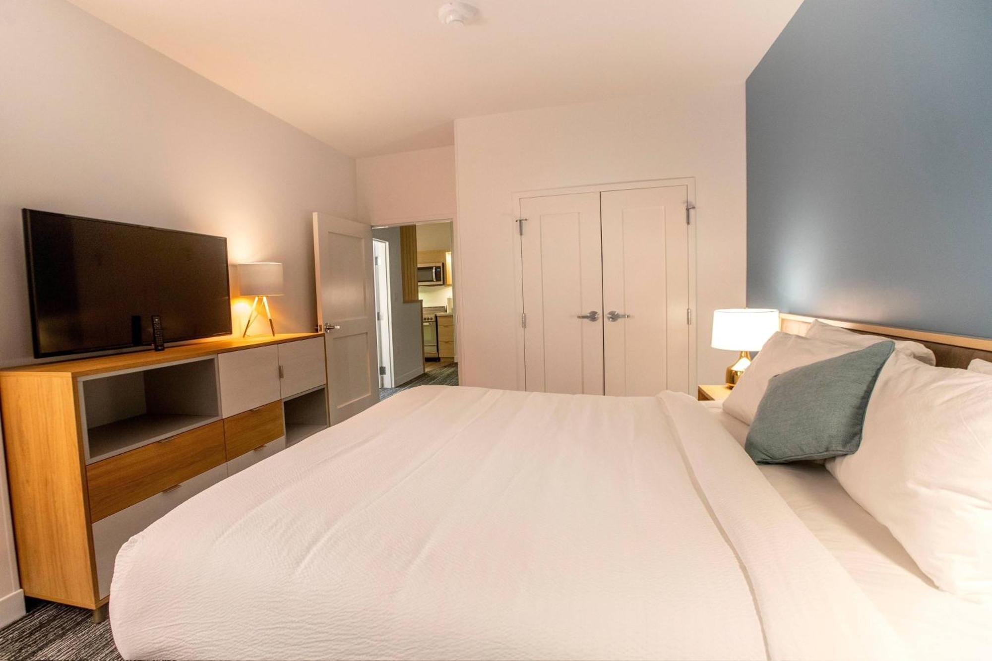 Towneplace Suites By Marriott Conroe Bagian luar foto