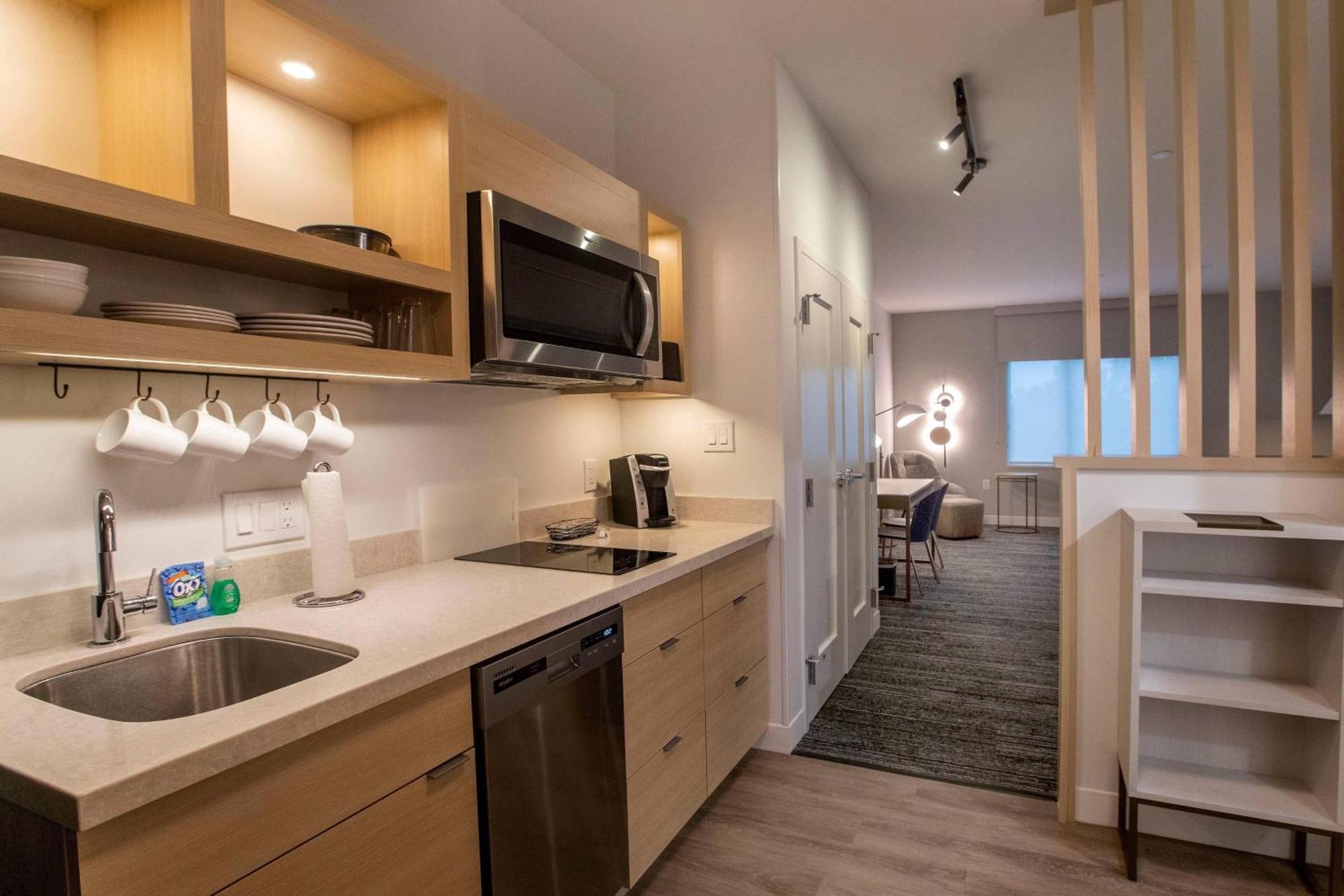 Towneplace Suites By Marriott Conroe Bagian luar foto